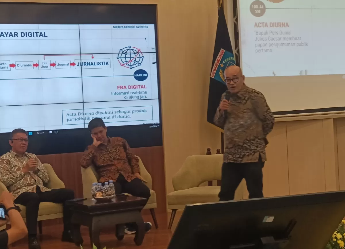 Salah satu narasumber, Pemimpin Redaksi VOI.id Iqbal Irsyad