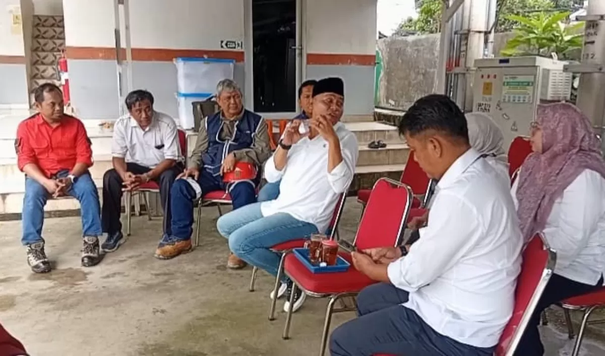 Julham Firdaus, melakukan inspeksi mendadak (sidak) ke PT Adhimix RMC Indonesia Plant BSD