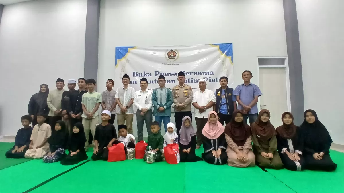 Kegiatan yang diinisiasi oleh Persatuan Wartawan Indonesia Kota Tangerang Selatan tersebut diawali dengan tausiyah dan ceramah Ramadan