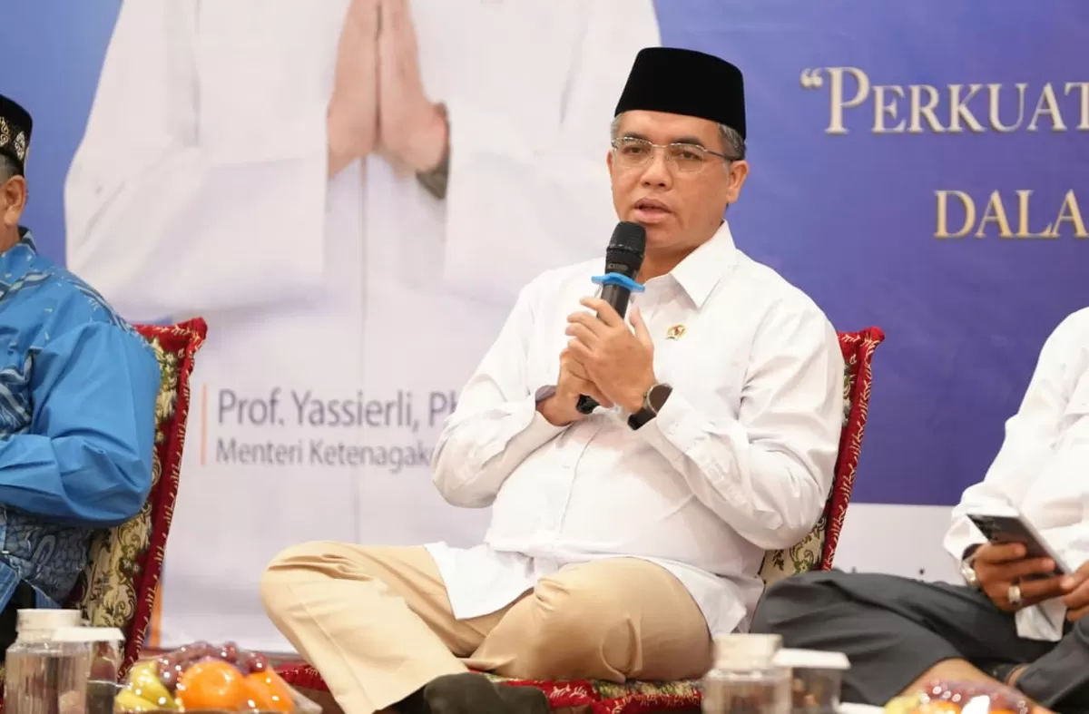 Yassierli dalam acara Halal Bihalal Kemnaker 2026 di Gedung Kemnaker, Jakarta