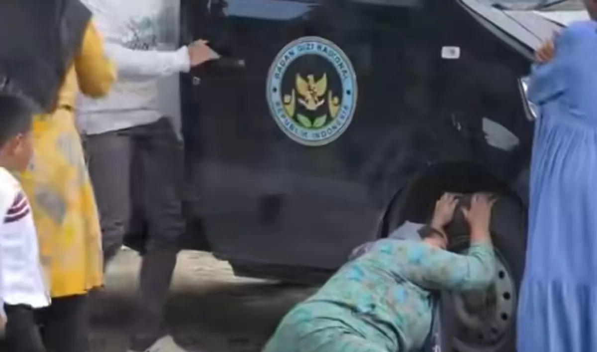 Viral video mobil MBG diduga menabrak balita di Indramayu, Jawa Barat. (TikTok/papihcello66)