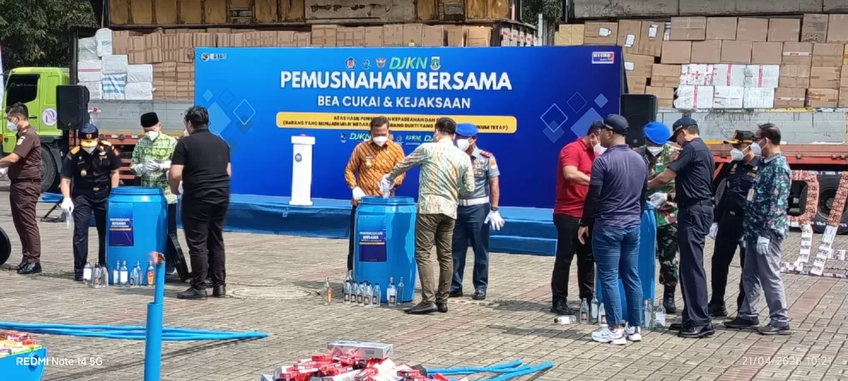Memusnahkan jutaan barang kena cukai ilegal sebagai bentuk penegakan hukum dan perlindungan terhadap penerimaan negara. 