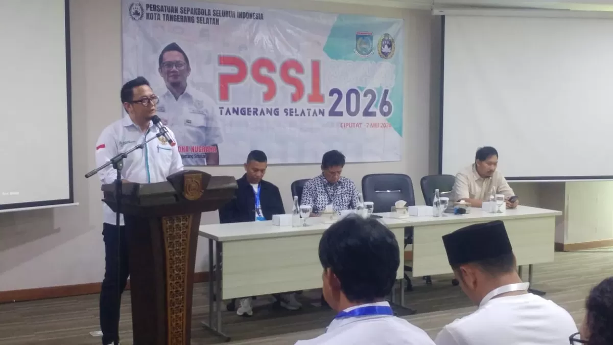 Ketua PSSI Kota Tangerang Selatan, Erlangga Yudha Nuggraha, dalam sambutannya menyampaikan apresiasi kepada seluruh tamu undangan dan peserta kongres yang hadir.