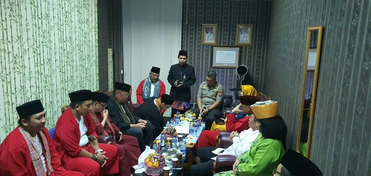 Perhatian pemerintah daerah terhadap pelestarian budaya Betawi masih menjadi harapan besar para pelaku budaya di Kota Tangerang Selatan.