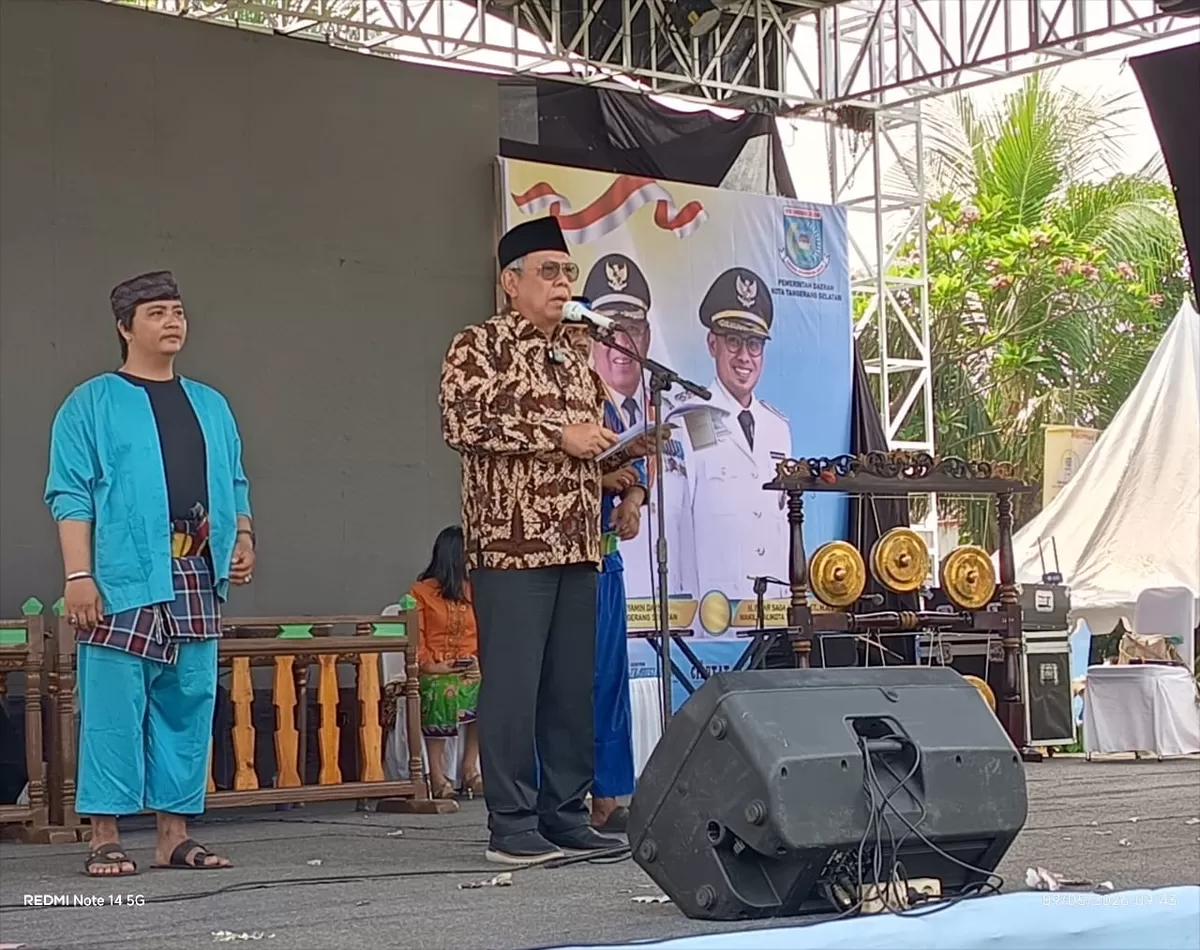 Apresiasi kepada panitia penyelenggara Gebyar Tradisi Betawi dengan bantuan dana sebesar Rp10 juta dalam kegiatan budaya