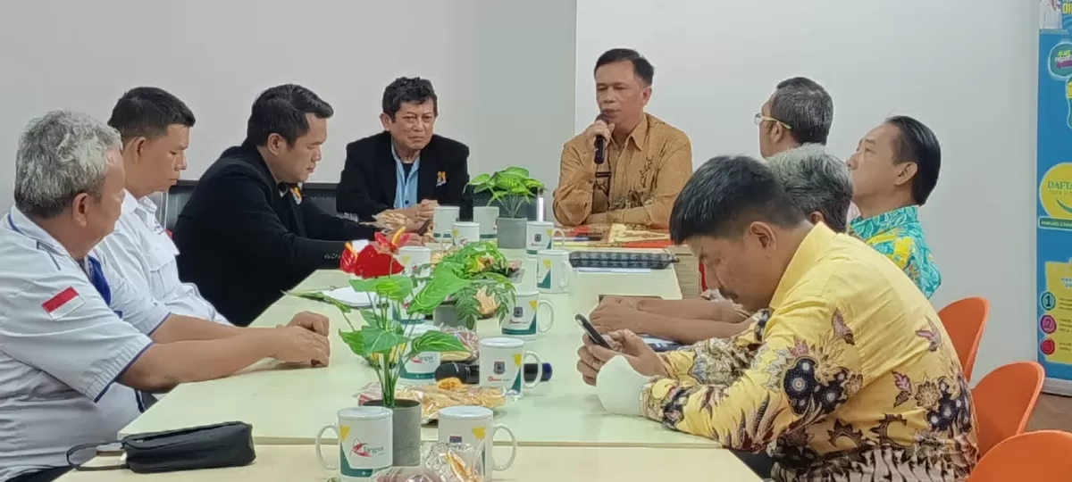 Kepala Disnaker Tangsel S. Maringan menyampaikan apresiasi atas kunjungan jajaran Kadin Tangsel 