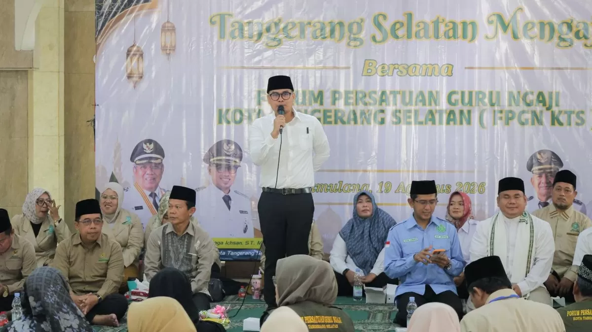 Para pengajar ilmu agama juga memiliki posisi strategis dalam menanamkan nilai keimanan, ketakwaan, serta akhlak kepada anak-anak.