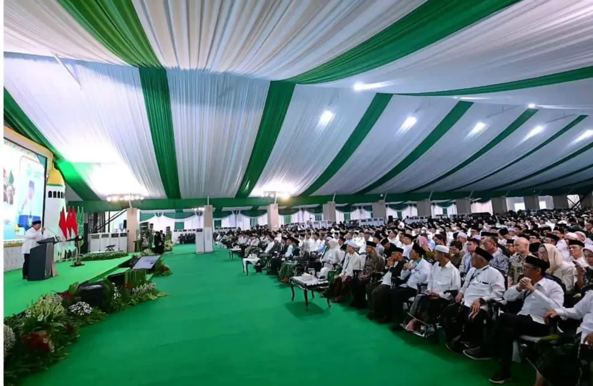 Prabowo saat menghadiri sekaligus membuka Muktamar ke-35 Nahdlatul Ulama (NU) di Pondok Pesantren Bahrul Ulum Tambakberas, Kabupaten Jombang, Kamis (27/8/2026).