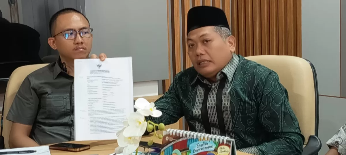 Ketua Yayasan Syarif Hidayatullah, Ilham Aufa, menegaskan pihaknya hingga Selasa (8/9/2026) belum menerima informasi resmi mengenai adanya perpindahan atau migrasi siswa. (Photo: bidik/Istimewa)