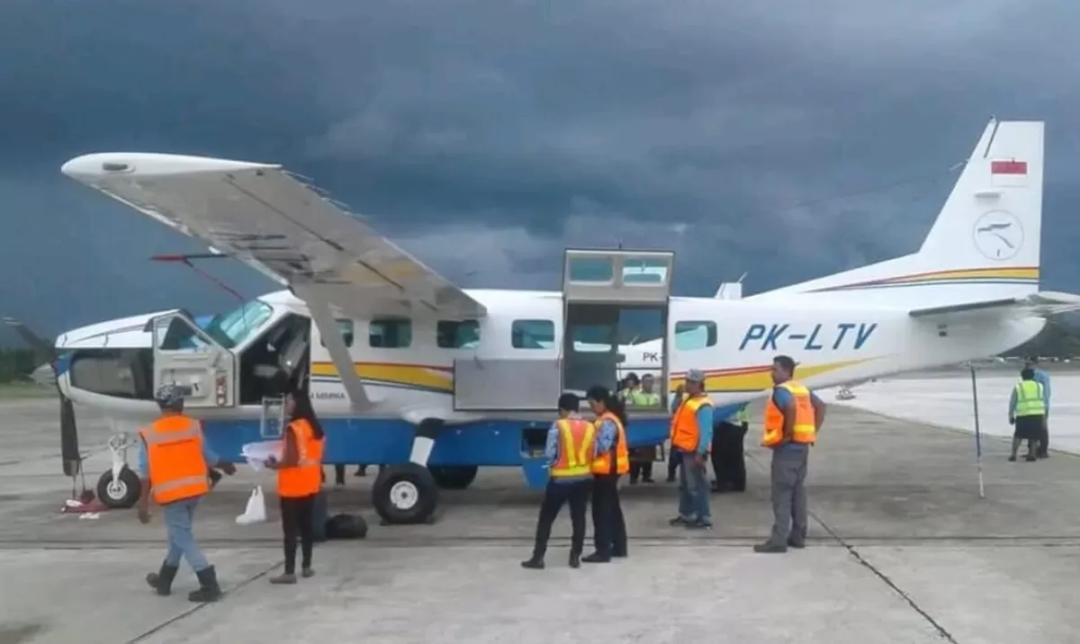 Pesawat Asian One Air (Fajar Papua)