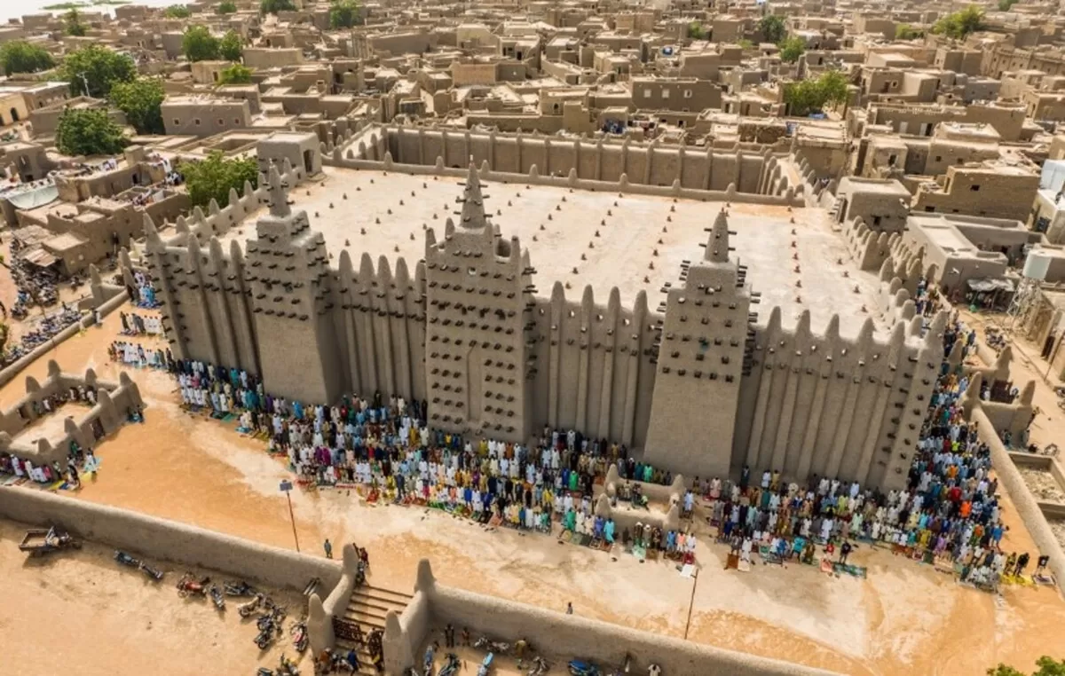 Masjid Agung Djenne dipadati jemaah (qiraat african)