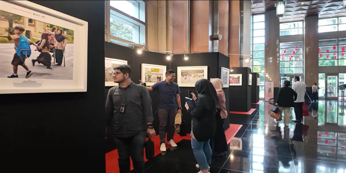 Peringati Hari Pers Nasional 2026, IFG Pamerkan 450 Foto Jurnalistik Inspiratif dalam Ajang #MelayaniSepenuhHati (Pameran foto jurnalistik yang digelar IFG, bertajuk #MelayaniSepenuhHati. (Dok. IFG))