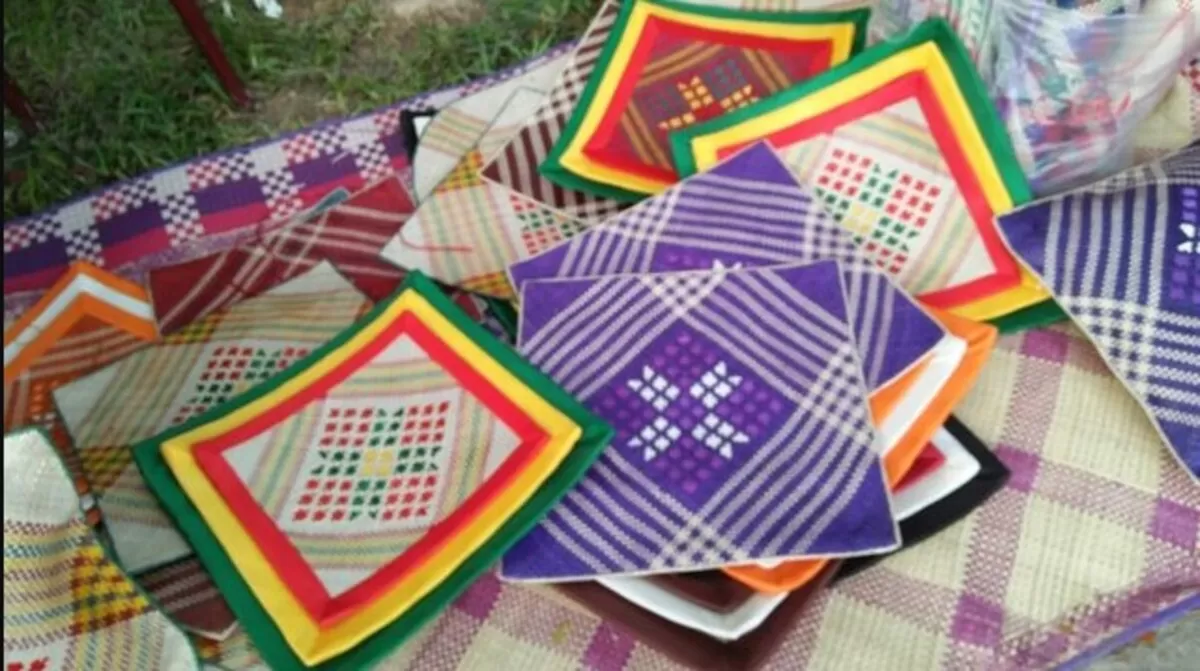contoh Anyaman Tape (pemda Aceh)