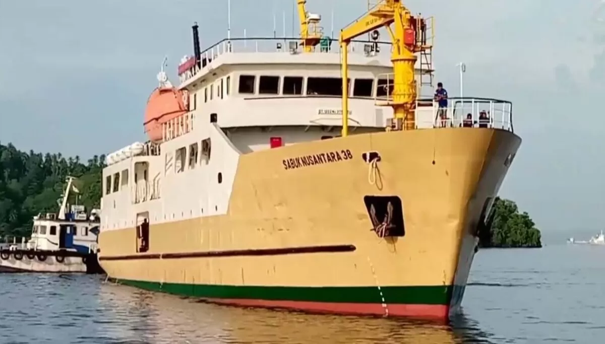 KM Sabuk Nusantara 38 (pelni)