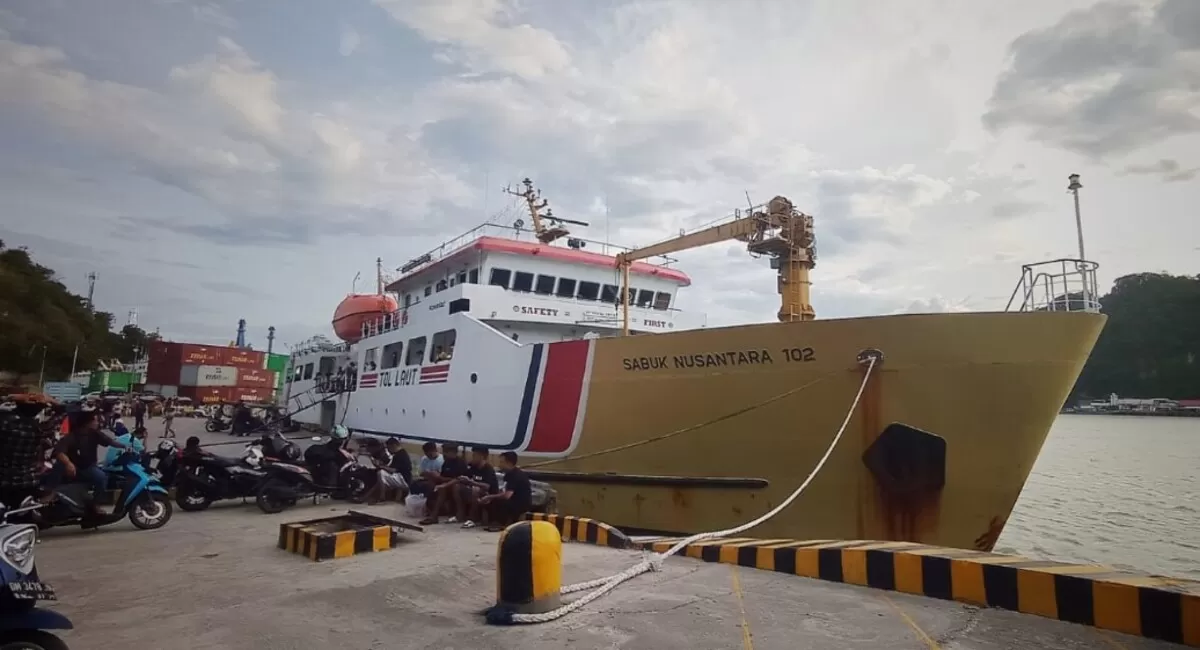 KM Sabuk Nusantara 102 (zona utara)