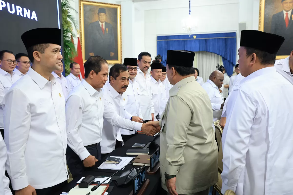 Prabowo Minta Menteri Kaji WFH dan Pengurangan Hari Kerja untuk Hemat BBM (Dok.istimewa)