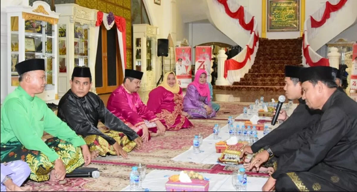 Ilustrasi Tradisi Merisik (kabupaten bengkalis)