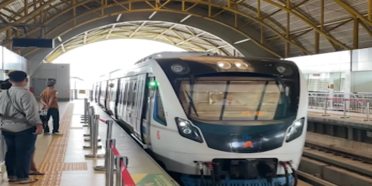 LRT Sumsel Layani 213 Ribu Penumpang Selama Libur Lebaran 2026, Ini Dampaknya bagi Ekonomi Lokal Palembang