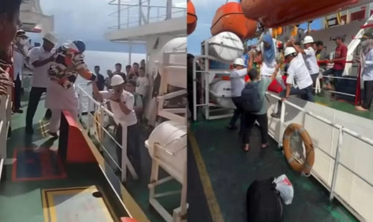 Proses pemindahan penumpang Kapal  di tengah perairan Ampana - Luwuk (info sulsel)
