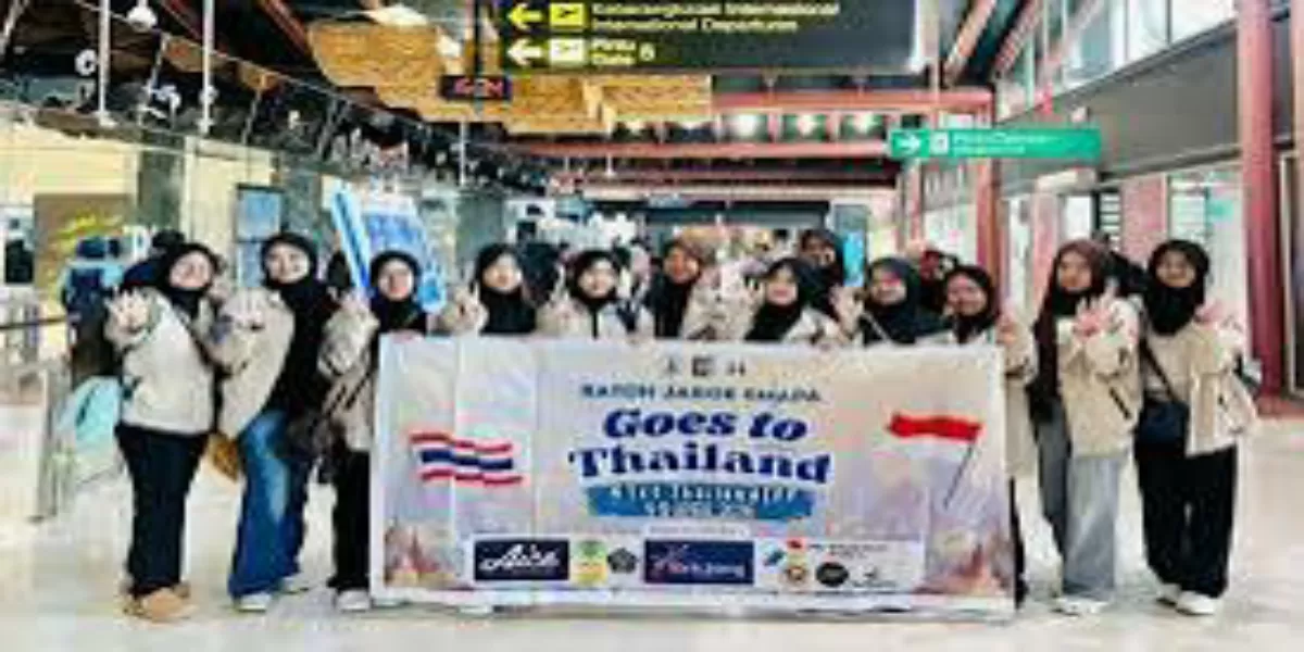 Prestasi Membanggakan, SMAN 4 Semarang Tampil di Festival Seni Dunia Thailand Bawa Tari Ratoh Jaroe