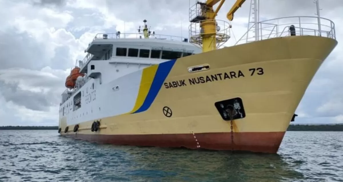 KM Sabuk Nusantara 73  (lintas timur)