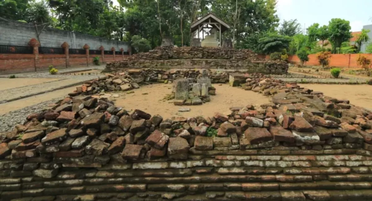 Candi Boyolangu  (budaya jatim.com)