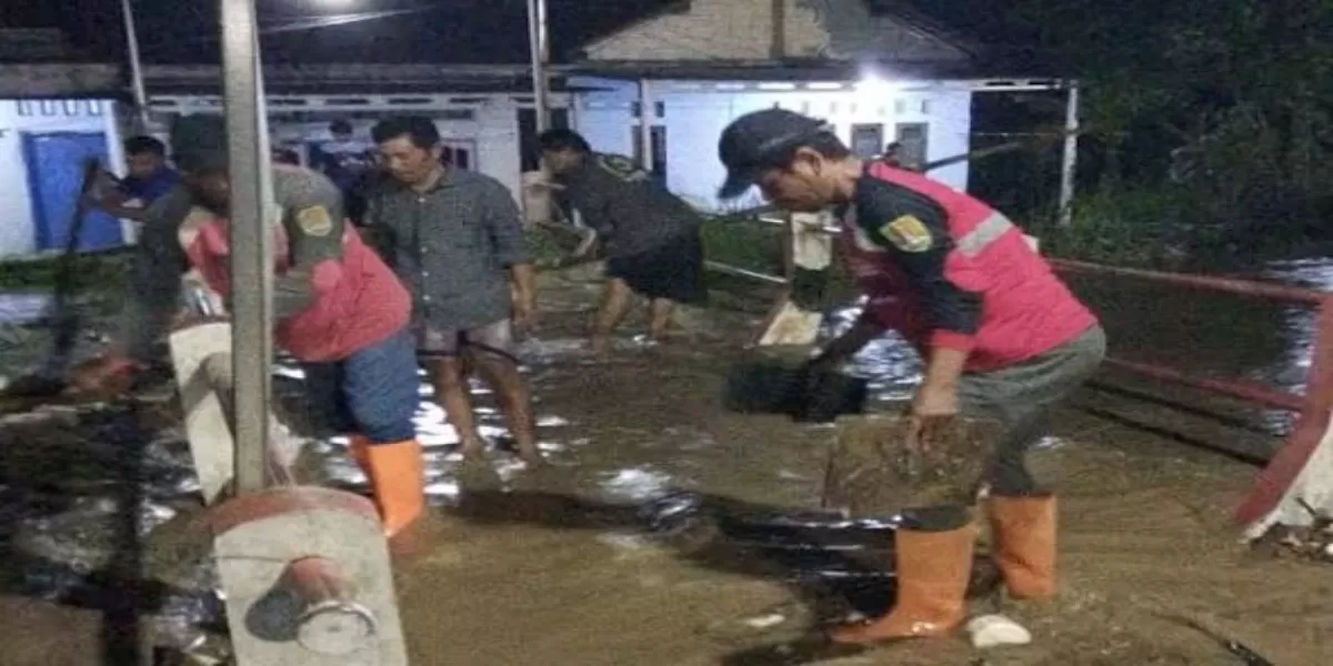 6 Kelurahan Terdampak Banjir di Semarang, Ratusan Keluarga Kesulitan Aktivitas Sehari-hari