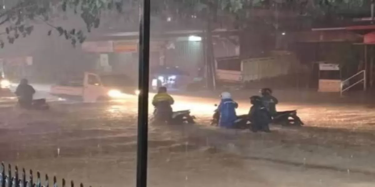 Dampak Banjir Bandang di Semarang, Jalan Permukiman Rusak dan Warga Hilang Ditemukan Meninggal