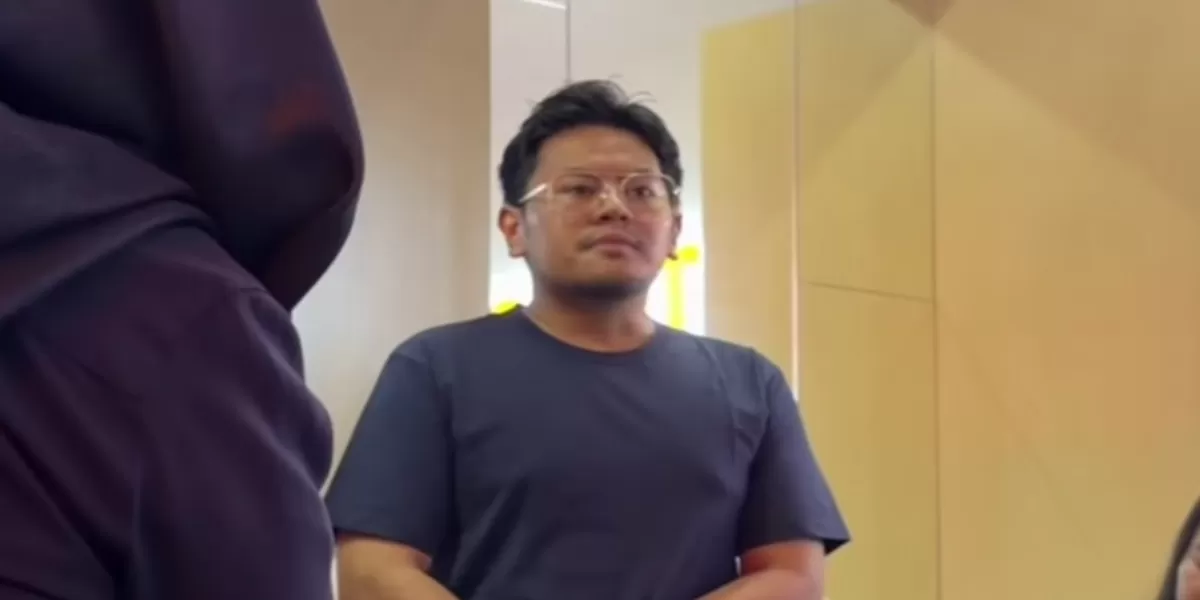 Kronologi Pengakuan Mantan Rekan Bos Hanania Travel, Dari Jual BMW hingga Dugaan Penjiplakan Konsep Travel Milenial (Bos Hanania Travel, Farhan alias ASF yang kini jadi tersangka kasus penipuan uang jemaah umrah. (Threads/dwiutariri))