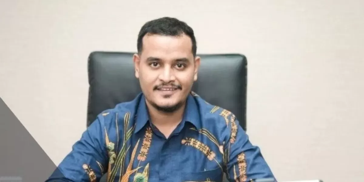 Jejak Karier Ahmad Najmi Shahab Disorot Warganet, Profil Komisaris PT Krakatau Semen Indonesia Ramai Dibahas di Media Sosial (Komisaris PT Krakatau Semen Indonesia, Ahmad Najmi Shahab yang tengah jadi sorotan warganet. (krakatausemenindonesia.co.id))