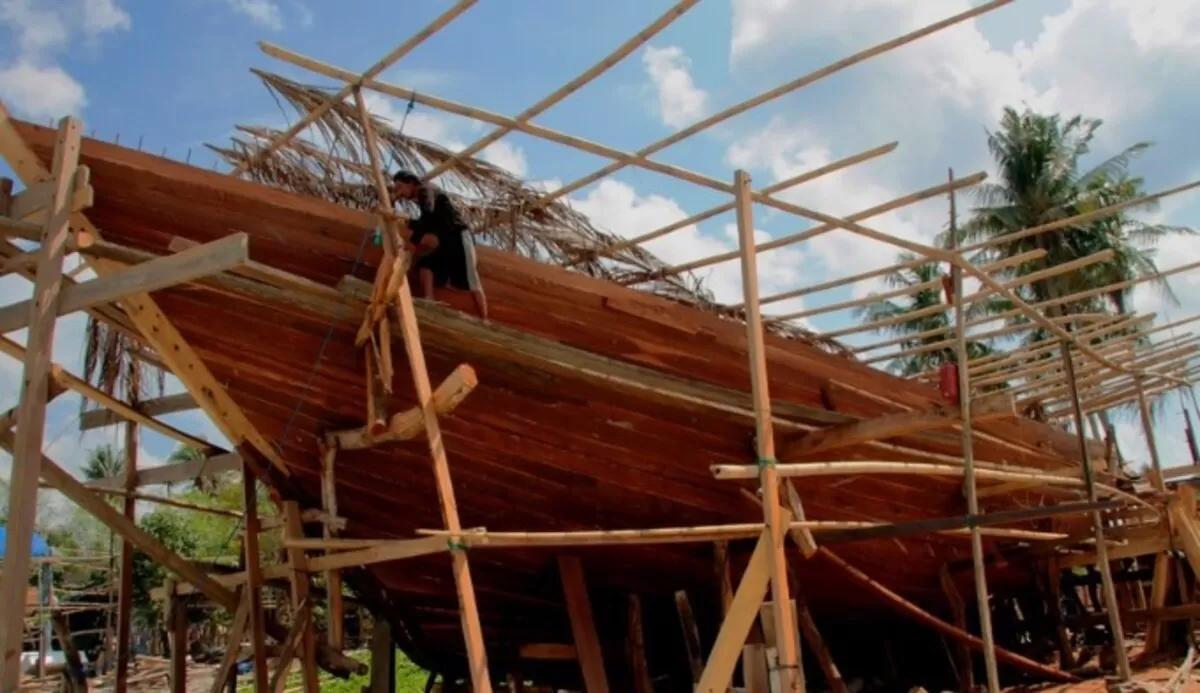 Pembuatan Kapal Pinisi di Tana Beru (Indonesia Kaya)