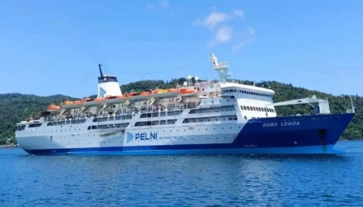 KM Dorolonda berlayar (Pelni)