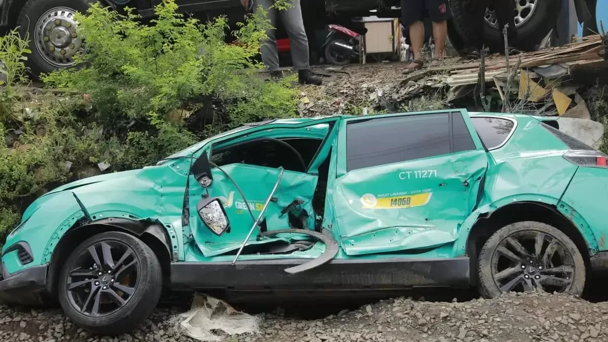 DPR RI Desak Evaluasi Izin Taksi Green SM Usai Kecelakaan Maut Kereta di Bekasi (Istimewa)