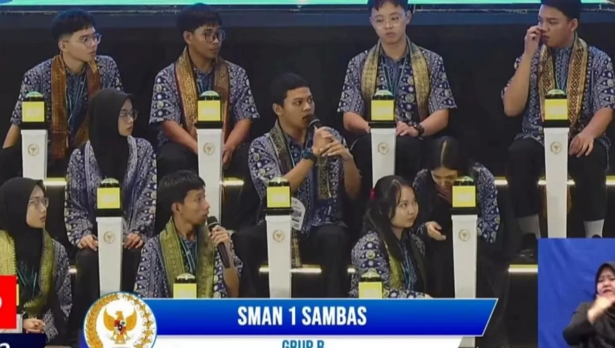 Menyoroti pernyataan sikap SMAN 1 Sambas usai ramainya kontroversi LCC 4 Pilar MPR RI Kalbar.  (YouTube/MPR RI)