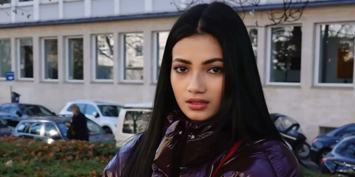 Ratu Sofya diduga tidak nyaman promosi film Dosa Penebusan karena adanya adegan dewasa yang dilakoninya dalam film tersebut.  (Instagram.com/@ratusfy_)