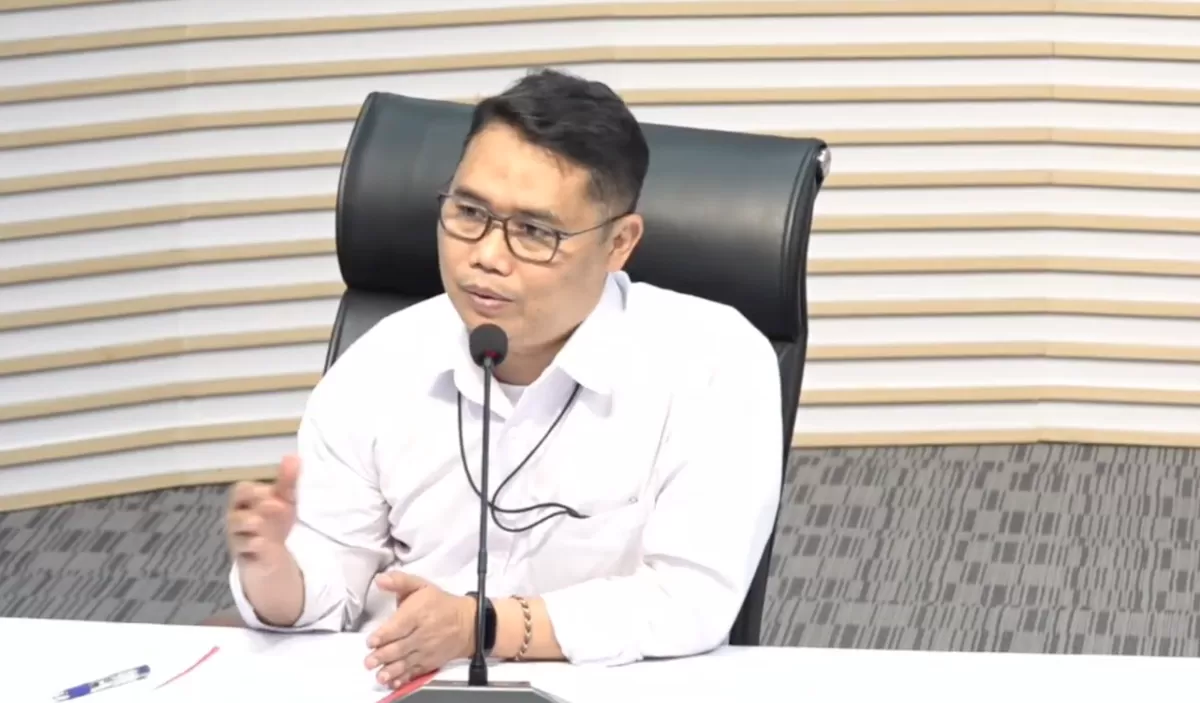Deputi Penindakan dan Eksekusi KPK Asep Guntur Rahayu saat konferensi pers kasus pemerasan Bupati Cilacap (YouTube KPK RI)