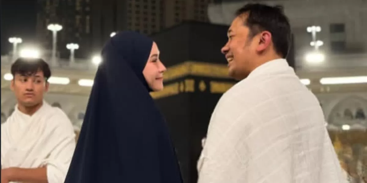 Zaskia dan suami bangun mesjid (Instagram @zaskiaadyamecca)