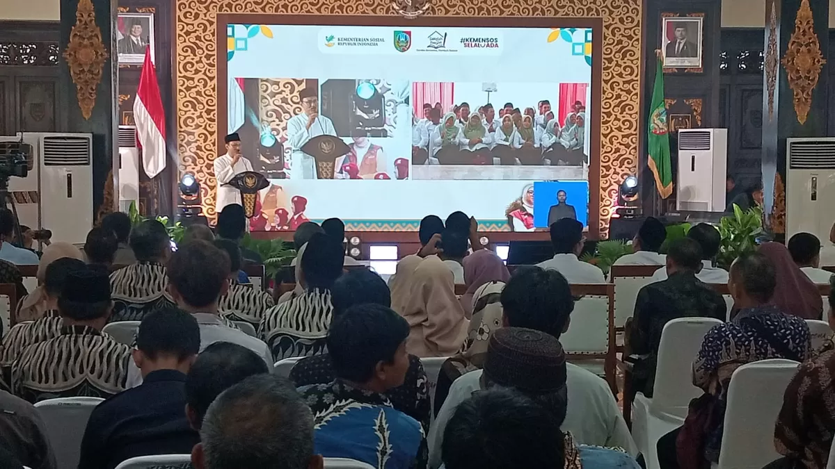 Sosialisasi Data Tunggal Sosial Ekonomi Nasional (DTSEN) di Pendopo Kabupaten Jombang, Jawa Timur. (SketsaNusantara.id)