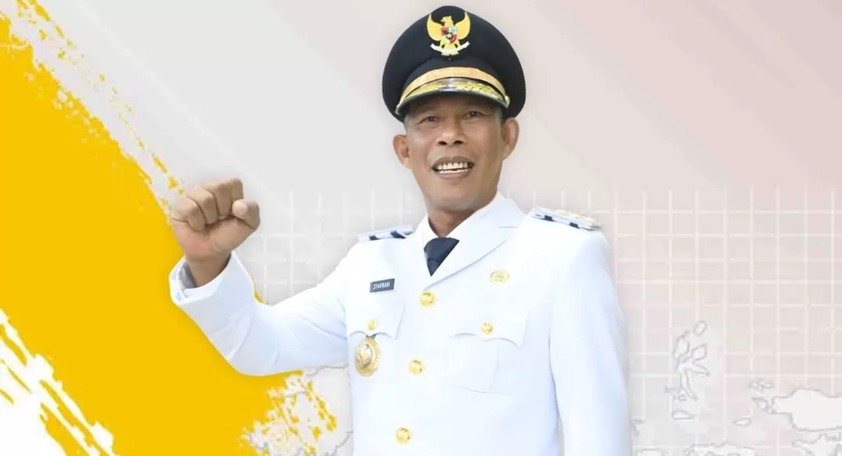 Potret Syarwani, Bupati Bulungan Kalimantan Utara yang ramai disorot karena kesederhanaannya di tengah polemik gaya hidup mewah pejabat negara (Instagram/bela.syarwani)