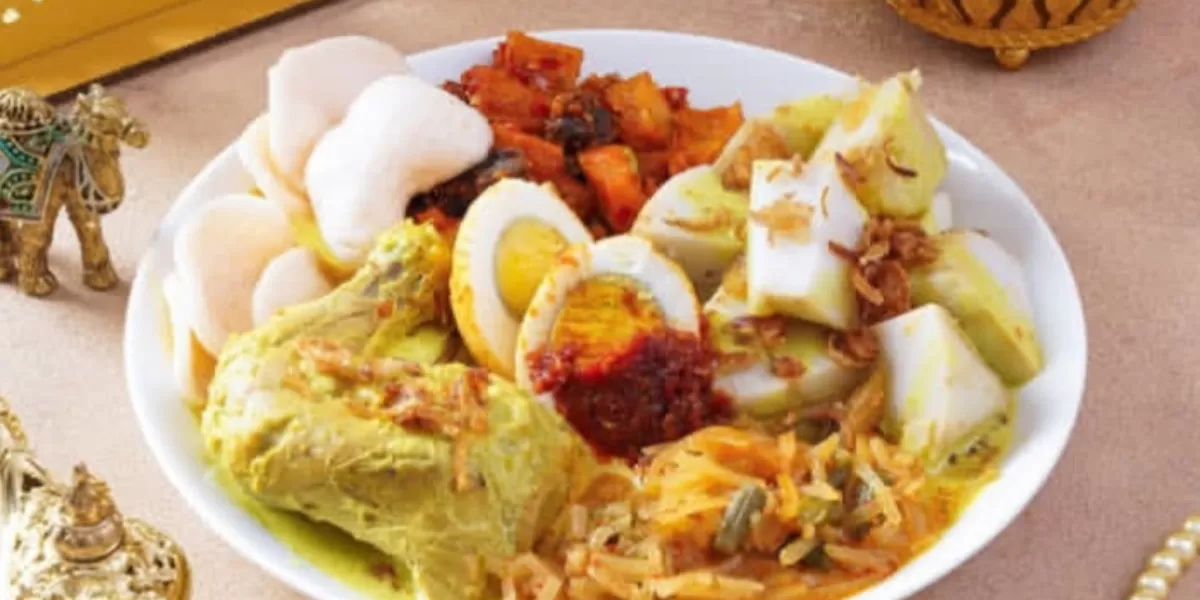 Sejarah Opor Ayam  (Instagram @mienscatering)