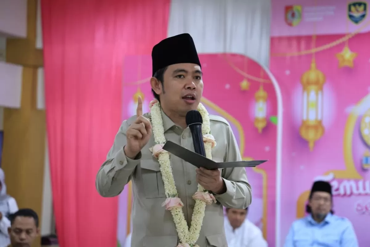 Bupati Jember Muhammad Fawait saat memberikan paparan. (M Purnomo/SketsaNusantara.id)