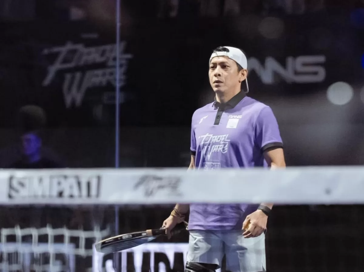 &lrm;Ariel Noah main padel meski cidera. (Instagram/@arielnoah)