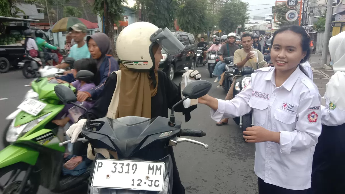 Suasana di depan Markas PMI Kabupaten Jember. (Dok. PMI Jember)