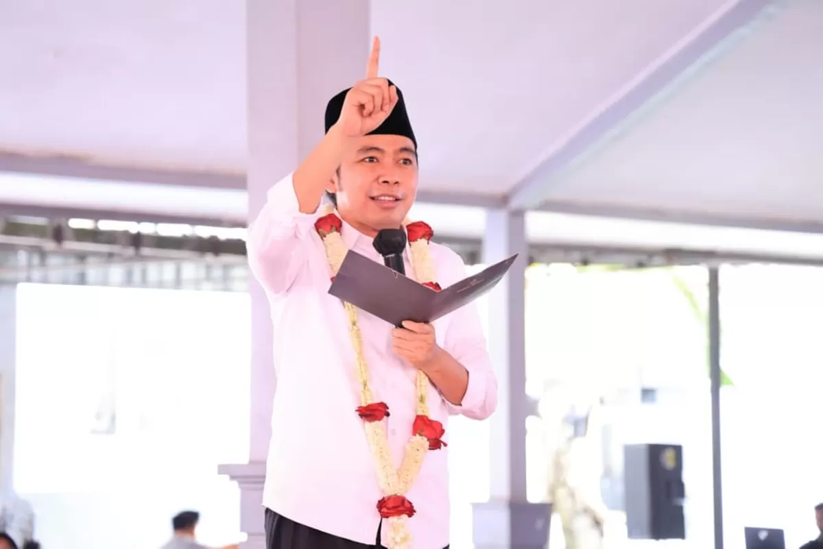 Bupati Jember Muhammad Fawait saat memberikan paparan. (Dok Diskominfo Jember)