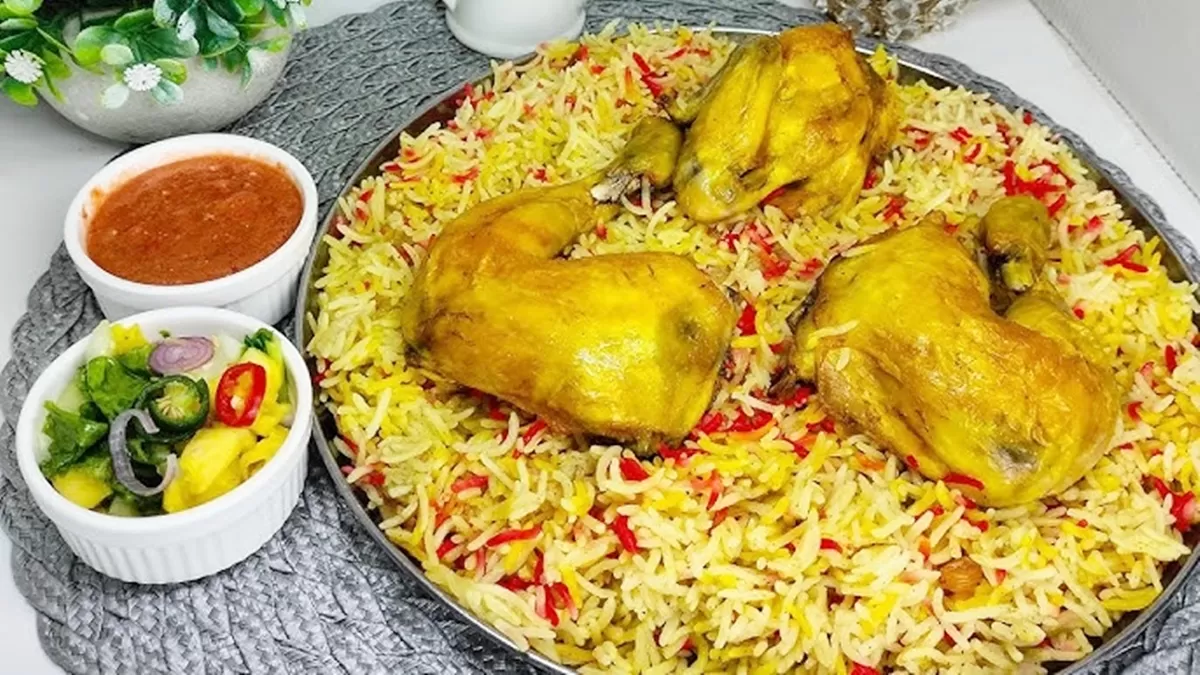 Potret Nasi Mandhi, menu khas Timur Tengah yang tampilannya sekilas mirip nasi briyani atau nasi kebuli (YouTube/Dapur Amira)