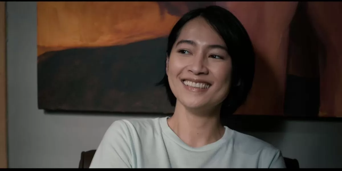Niken Anjani saat perankan Ancika dalam film Dilan ITB 1997 (Instagram/@falconpictures_)