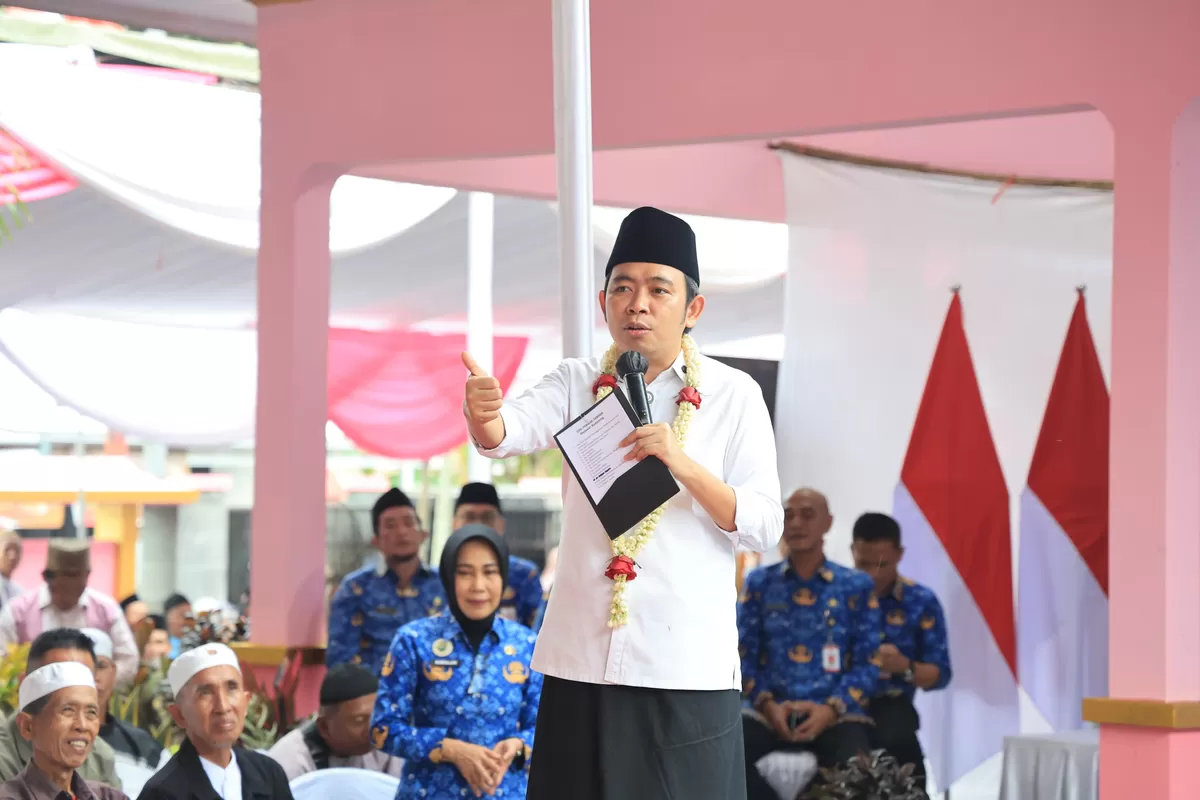 Bupati Jember Gus Fawait saat memberikan paparan. (Dok Diskominfo Jember)