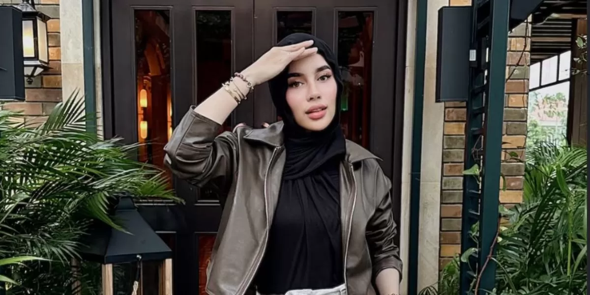 Selebgram Emy Aghnia atau Aghnia Punjabi yang minta maaf gara-gara pakai video Vidi untuk jualan (Instagram/@emyaghnia)