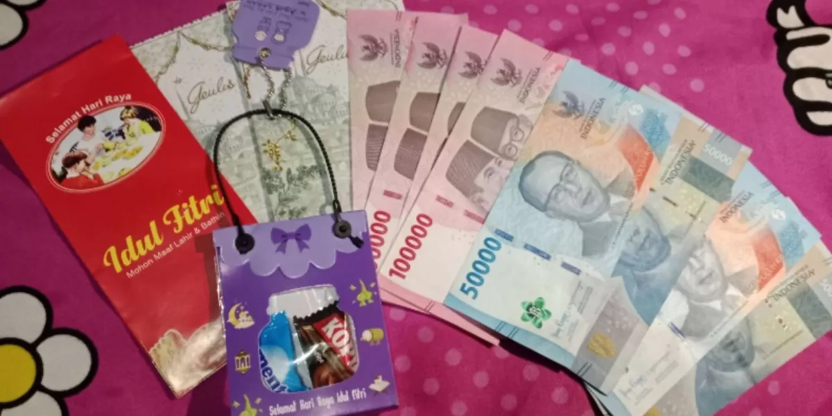 Ilustrasi angpao anak (rri.go.id)