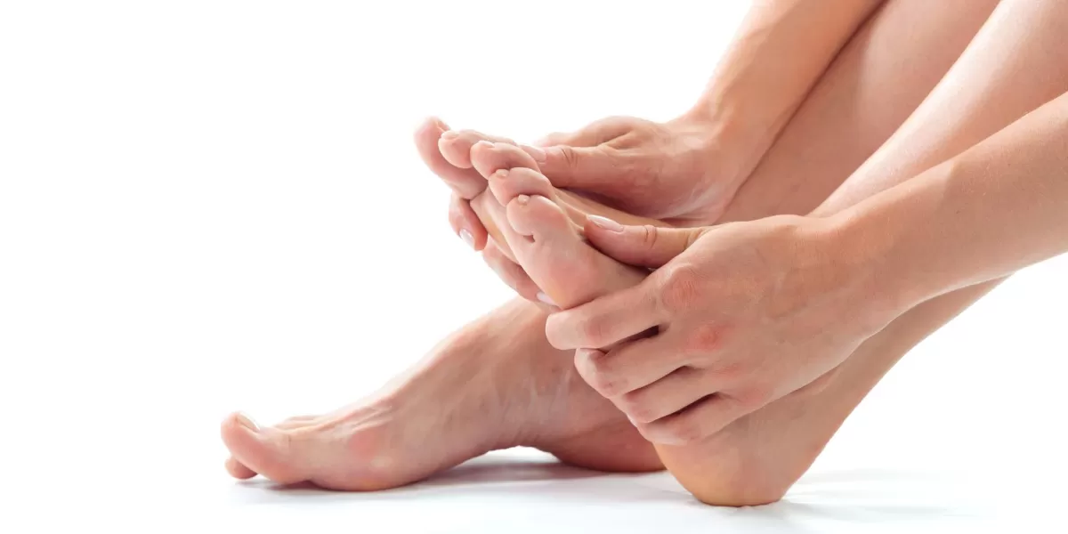 Ilustrasi bau kaki mirip aroma keju. (Freepik/fabrikasimf)
